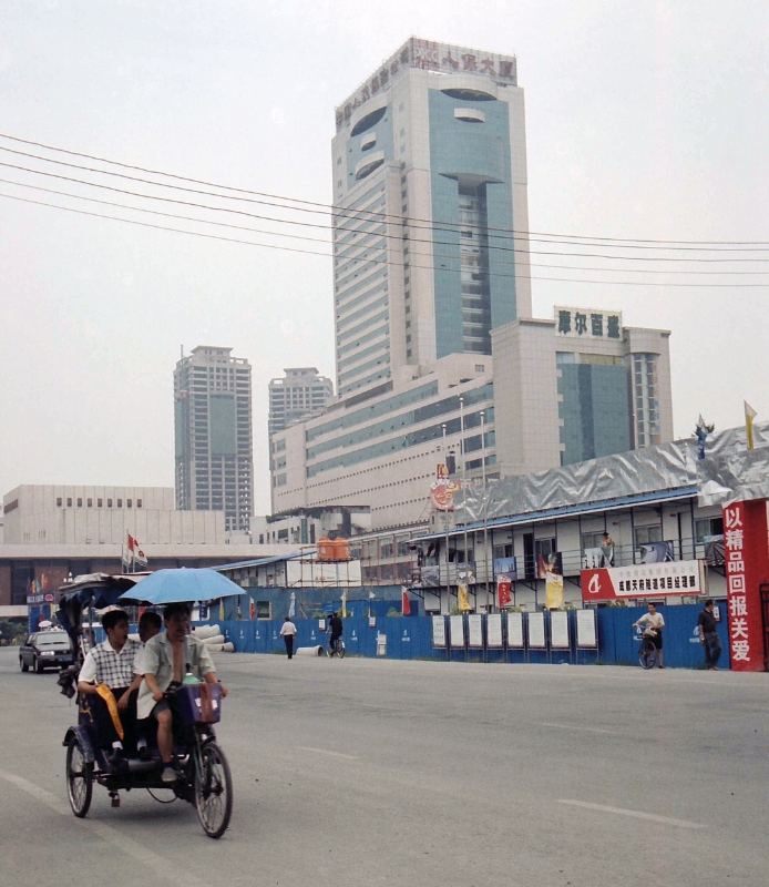 street scene, Chengdu China.jpg